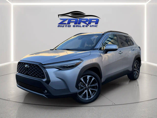 2022 Toyota Corolla Cross XLE AWD photo