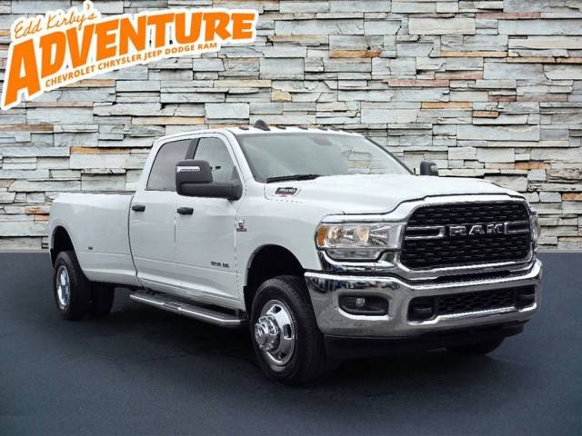 2023 Ram 3500 Big Horn 4WD photo