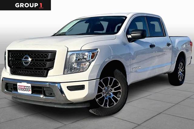 2022 Nissan Titan SV RWD photo
