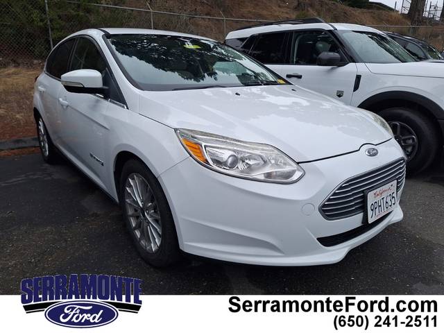 2016 Ford Focus FWD photo
