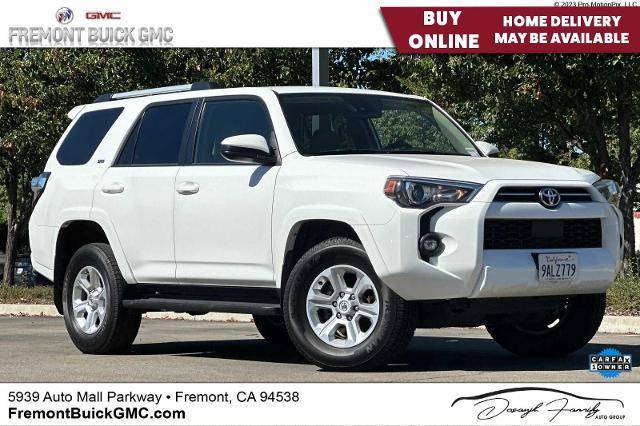 2022 Toyota 4Runner SR5 4WD photo