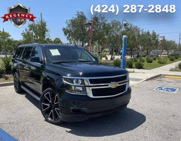 2019 Chevrolet Suburban LT 4WD photo