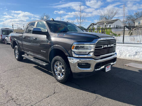 2022 Ram 2500 Laramie 4WD photo