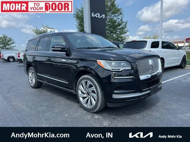 2022 Lincoln Navigator Reserve 4WD photo