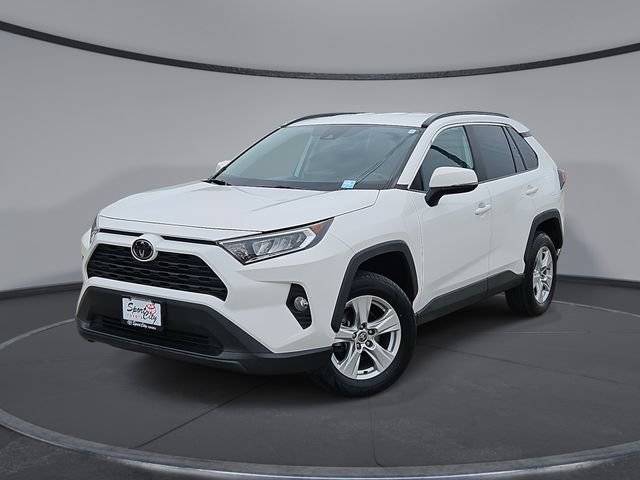 2021 Toyota RAV4 XLE AWD photo