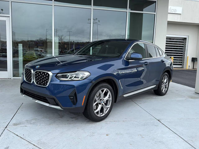 2023 BMW X4 xDrive30i AWD photo