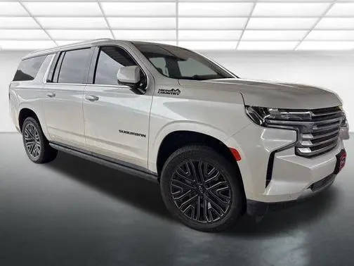 2023 Chevrolet Suburban High Country 4WD photo
