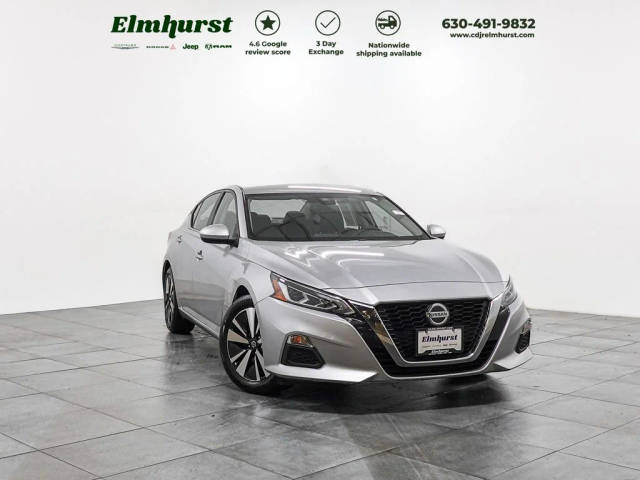 2022 Nissan Altima 2.5 SV FWD photo