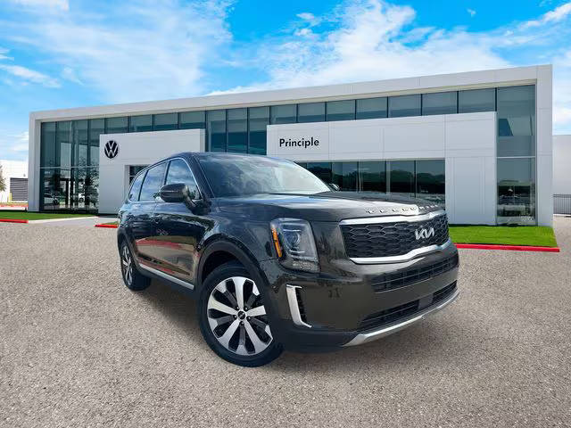 2022 Kia Telluride S FWD photo