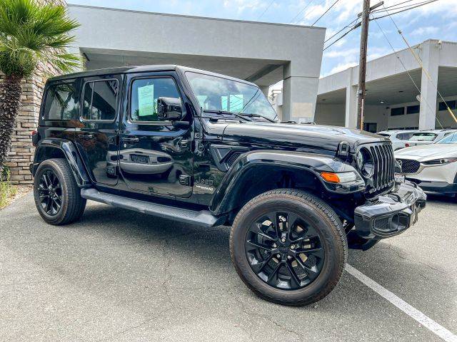 2021 Jeep Wrangler Unlimited Unlimited Sahara High Altitude 4WD photo