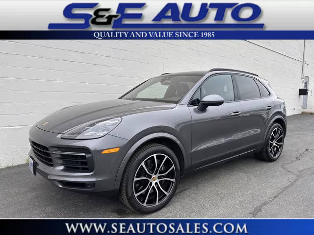 2021 Porsche Cayenne  AWD photo