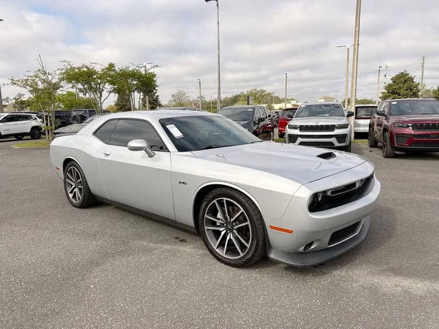 2023 Dodge Challenger R/T RWD photo