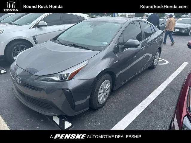 2022 Toyota Prius LE FWD photo