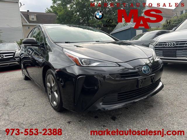 2019 Toyota Prius XLE FWD photo