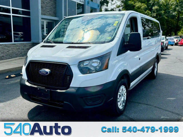 2021 Ford Transit Passenger Wagon XL RWD photo