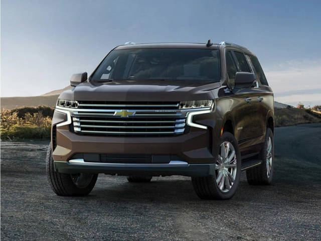 2023 Chevrolet Suburban High Country 4WD photo
