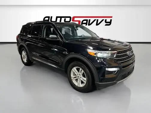 2023 Ford Explorer XLT 4WD photo