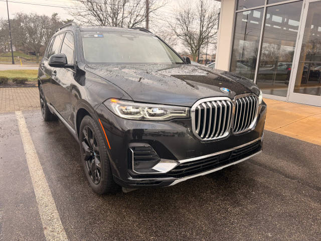 2022 BMW X7 xDrive40i AWD photo