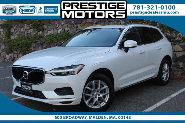 2020 Volvo XC60 Momentum AWD photo