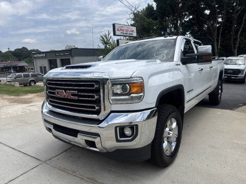 2017 GMC Sierra 2500HD SLT 4WD photo
