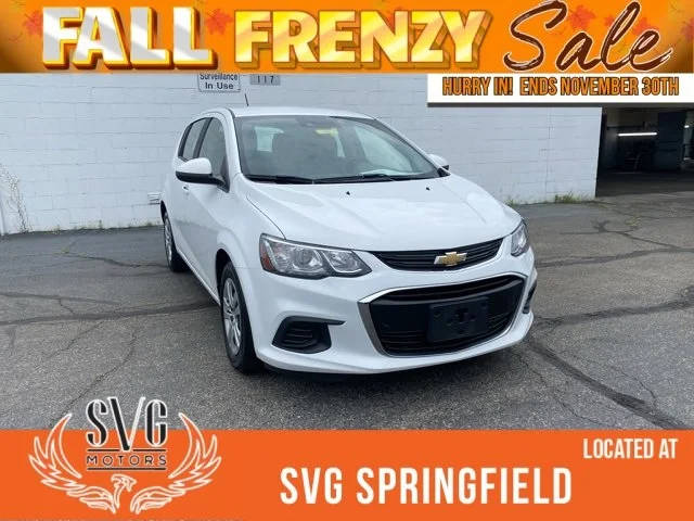 2020 Chevrolet Sonic LT FWD photo