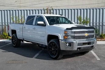 2017 Chevrolet Silverado 2500HD LT 4WD photo