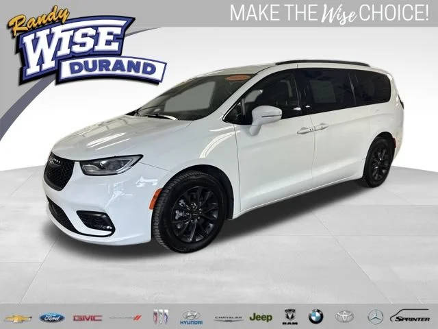 2021 Chrysler Pacifica Minivan Touring L FWD photo