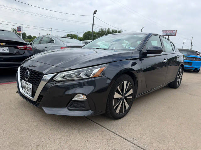 2022 Nissan Altima 2.5 SV FWD photo