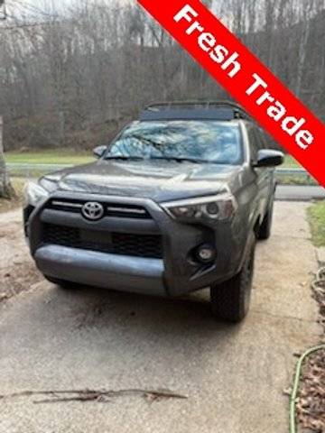 2023 Toyota 4Runner SR5 4WD photo