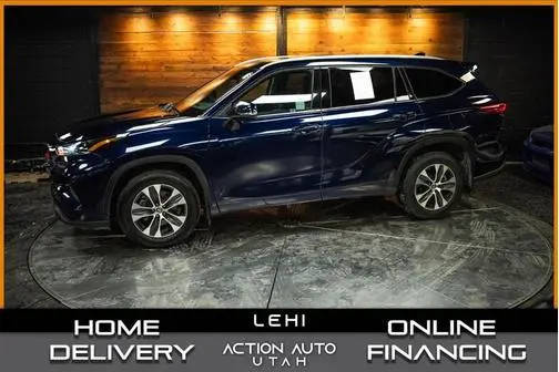 2022 Toyota Highlander XLE AWD photo