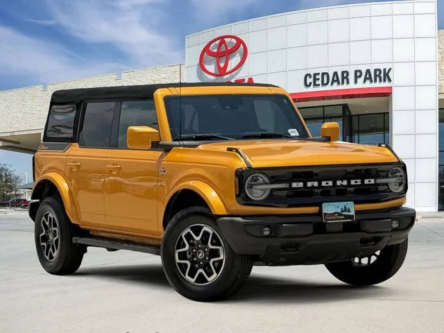 2021 Ford Bronco 4 Door Outer Banks 4WD photo