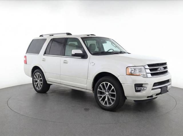 2016 Ford Expedition XLT 4WD photo