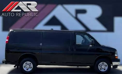 2018 Chevrolet Express Cargo  RWD photo