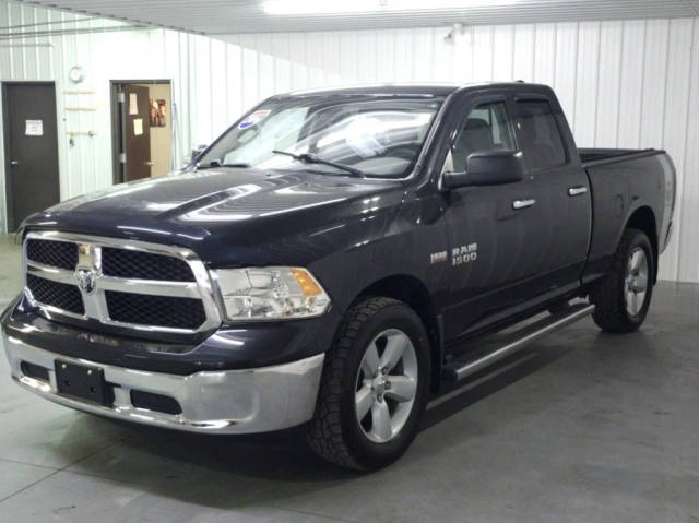 2016 Ram 1500 SLT 4WD photo