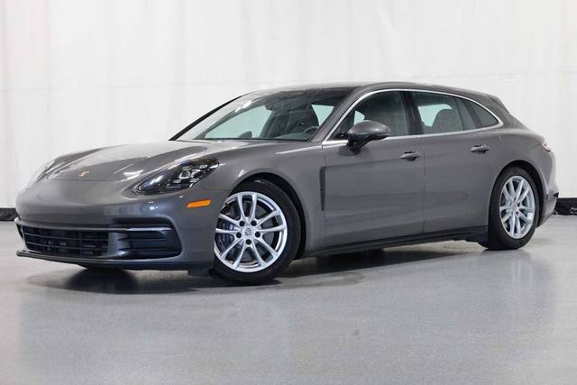 2018 Porsche Panamera 4 AWD photo