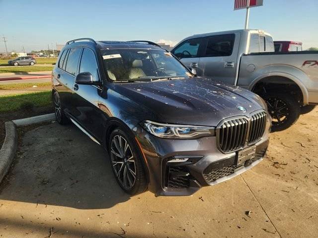 2022 BMW X7 M50i AWD photo
