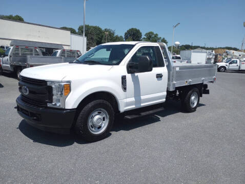 2017 Ford F-250 Super Duty XL RWD photo