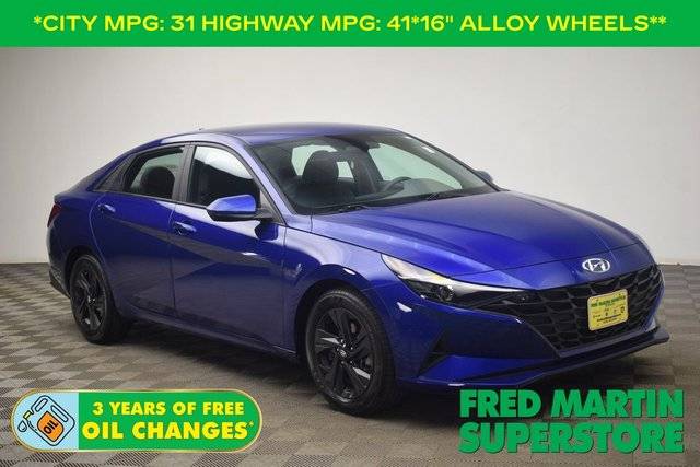 2022 Hyundai Elantra SEL FWD photo