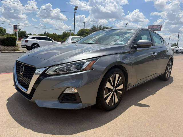 2022 Nissan Altima 2.5 SV FWD photo