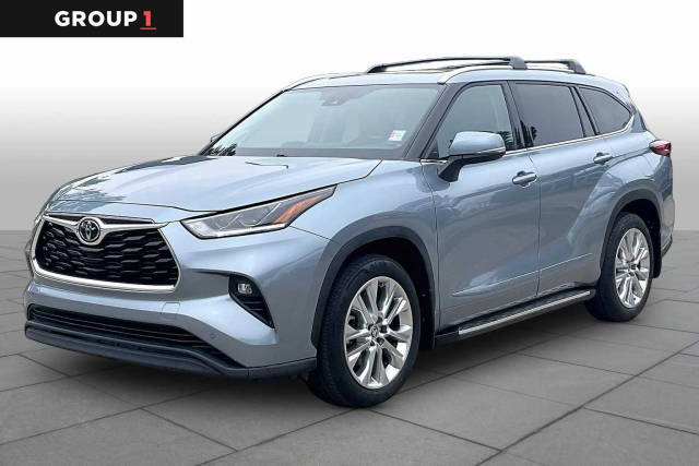 2022 Toyota Highlander Limited FWD photo