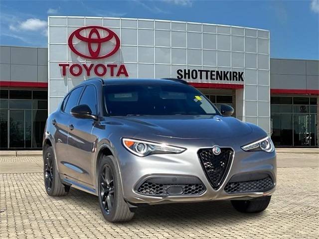 2021 Alfa Romeo Stelvio  RWD photo