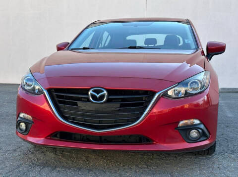 2015 Mazda 3 i Grand Touring FWD photo