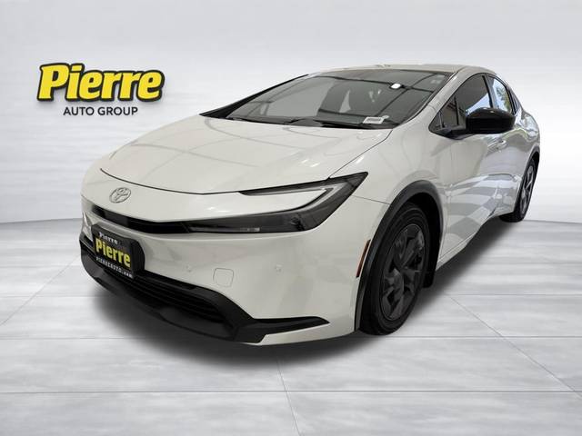 2023 Toyota Prius LE FWD photo