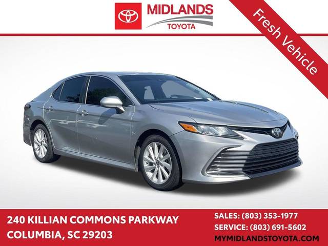 2022 Toyota Camry LE FWD photo