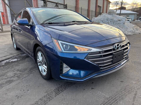 2020 Hyundai Elantra Limited FWD photo