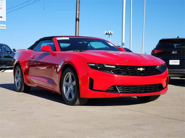 2023 Chevrolet Camaro 1LT RWD photo