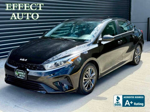 2022 Kia Forte LXS FWD photo