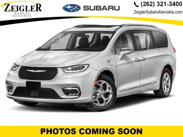 2022 Chrysler Pacifica Minivan Hybrid Touring L FWD photo