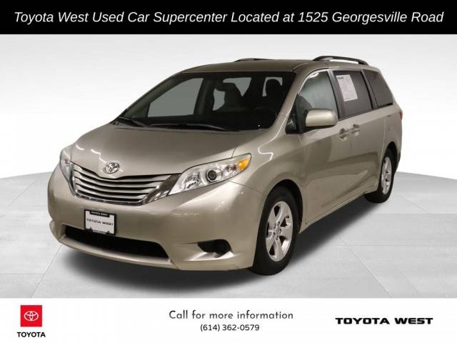 2015 Toyota Sienna LE FWD photo