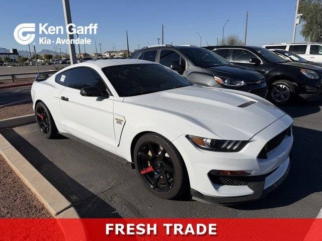 2017 Ford Mustang Shelby GT350 RWD photo